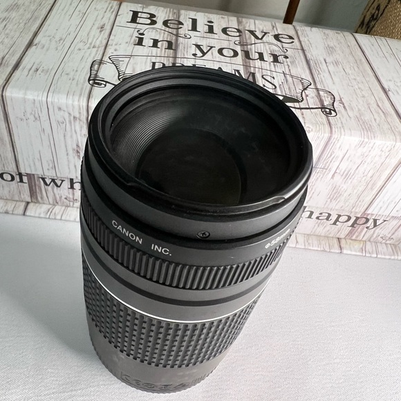 🎉HP🎉 CANON ZOOM LENS EF 75 -300 mm - Picture 4 of 6